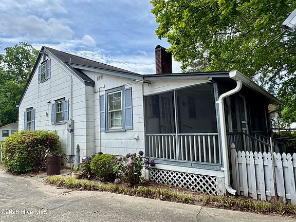 3rd image of 1612 Burton Street