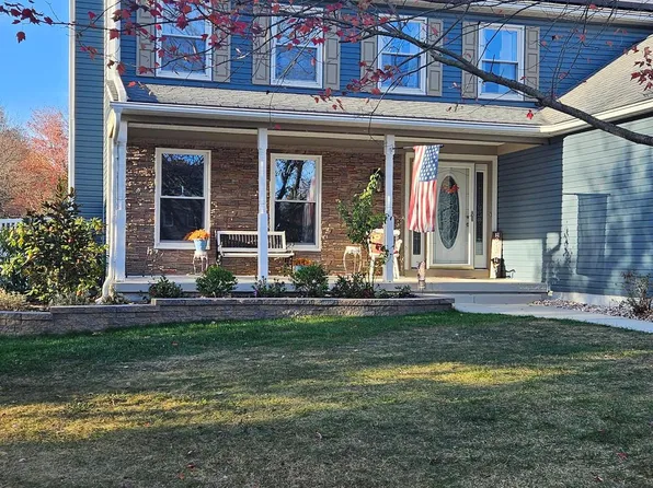 105 Windsor Ct, Lumberton, NJ 08048
