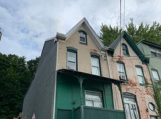 1304 Fairview St, Reading, PA