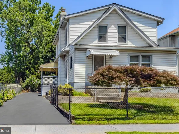 218 Linwood Ave, Ardmore, PA 19003