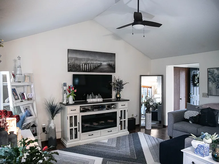 1389 W Sterns Rd — Photo 10