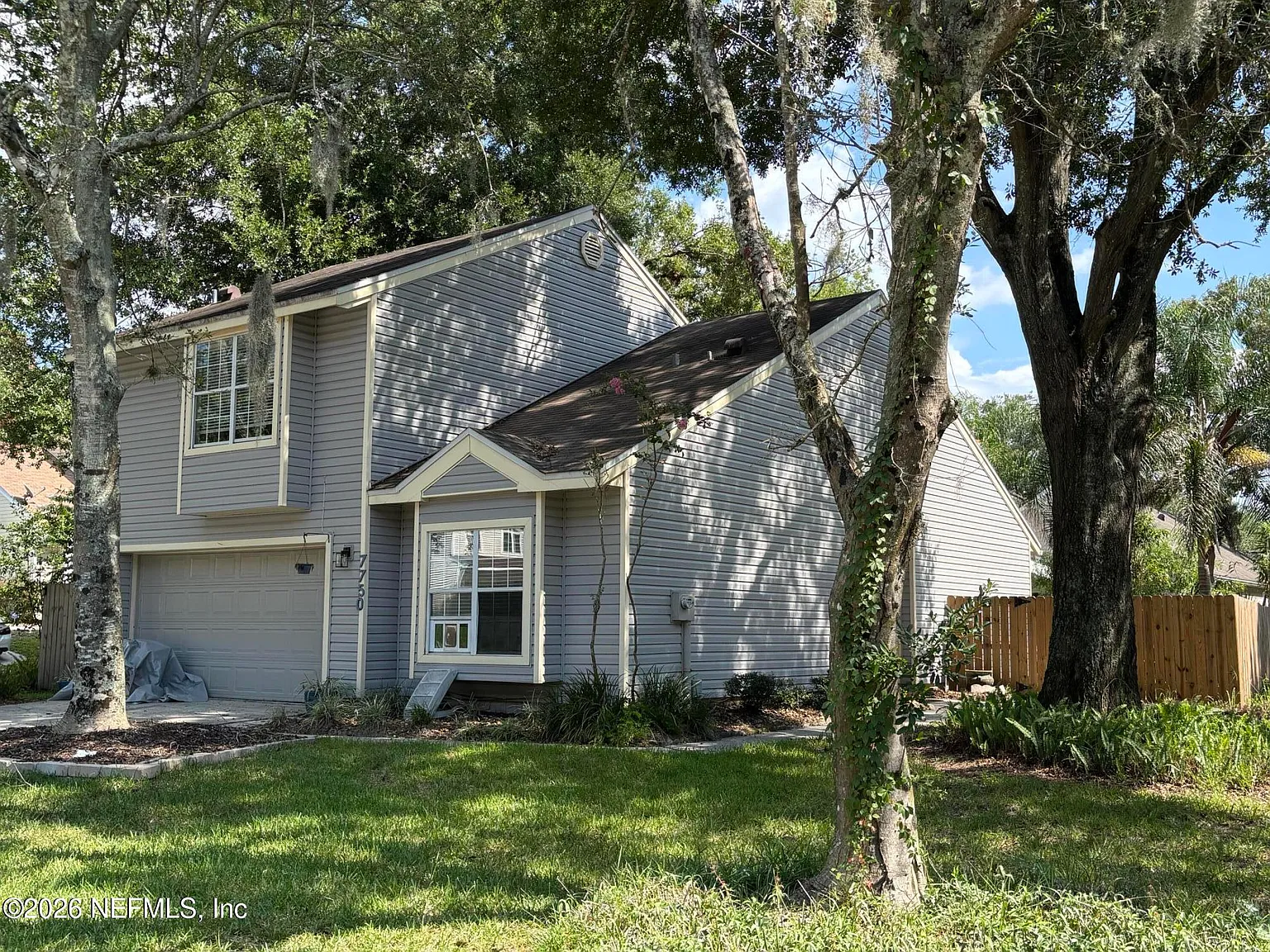 2 bed, 2.0 bath, 1431 sqft, $2,000 — Photo 2