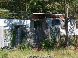 1213 Oakland Dr, King George, VA 22485