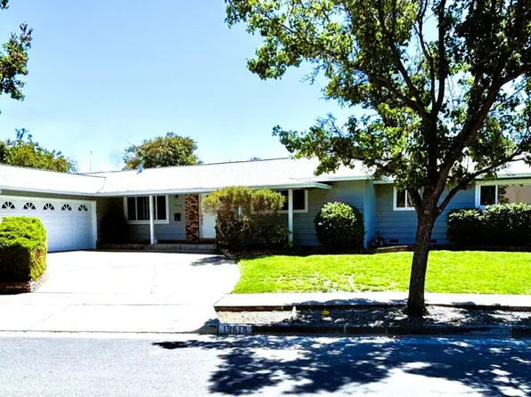 19618 Richwood Dr, Cupertino, CA 95014