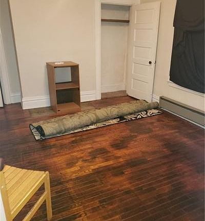 3rd image of 4 Woodward Ct