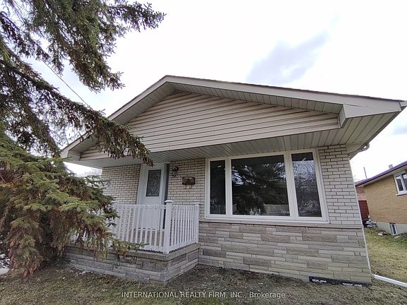 4th image of 463 Rossland Rd E