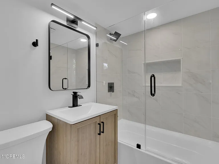 61 Gladney Ave — Photo 5