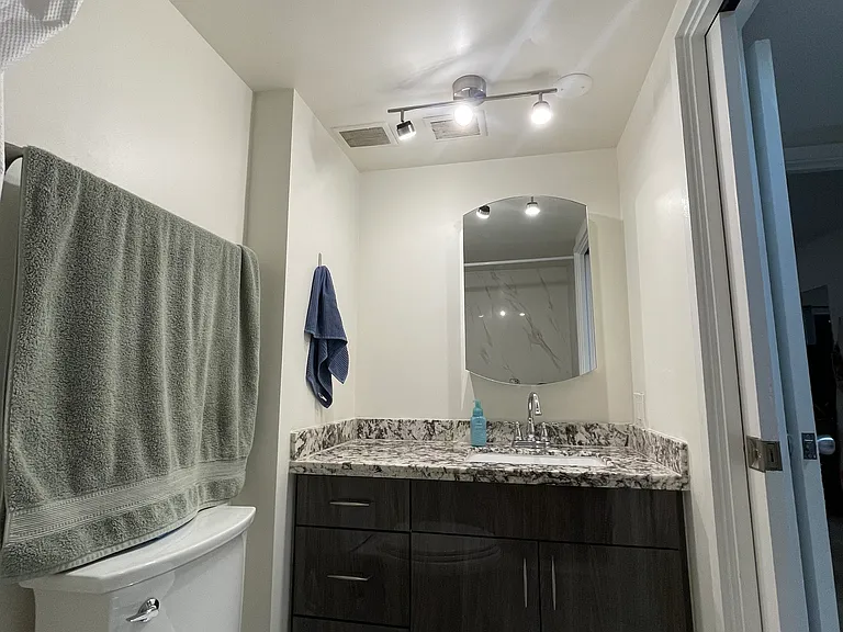 439 Keoniana St #202 — Photo 6