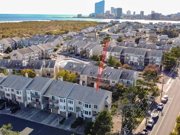 2 Surfside Rd, Brigantine, NJ 08203