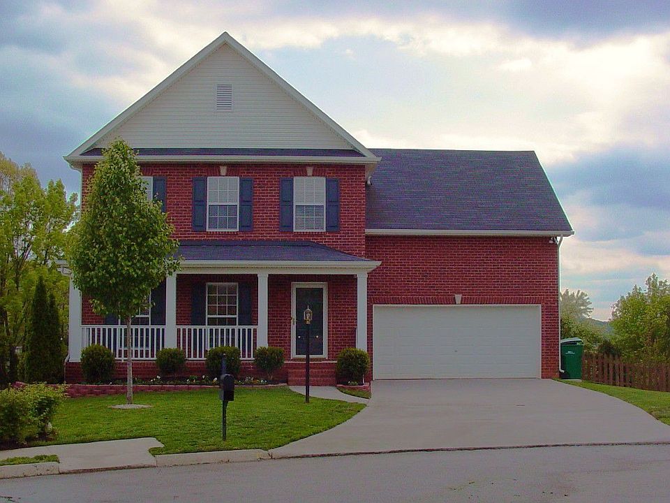 Cul-de-sac lot .32 acres