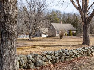 2 James City Rd, Deerfield, NH 03037