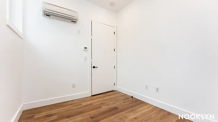 Rented by Nooklyn NYC LLC | media 11