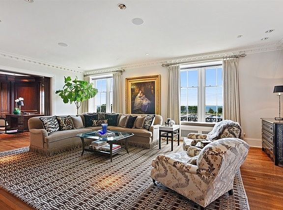 5th image of 3400 N Lake Shore Dr