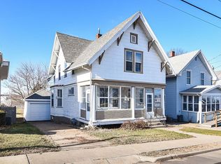 1949 Saint Ambrose St, Dubuque, IA 52001