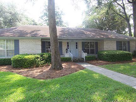 1st image of 4417 Maywood Dr