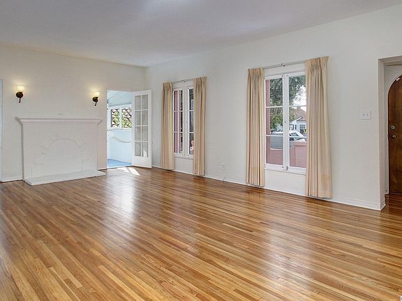 4th image of 1514 N Columbus Ave
