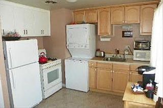 4th image of 9841 S Maplewood Ave