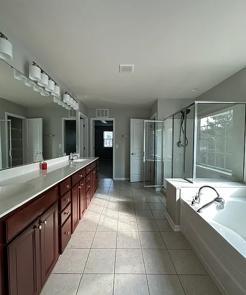 702 Unison Ct — Photo 10
