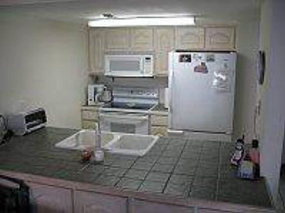4th image of 200 Padre Blvd Unit 115