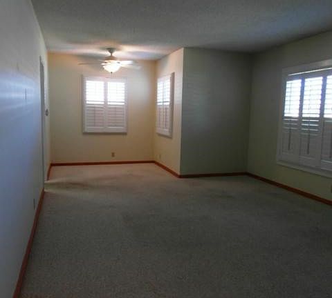 4th image of 5441 Farna Ave