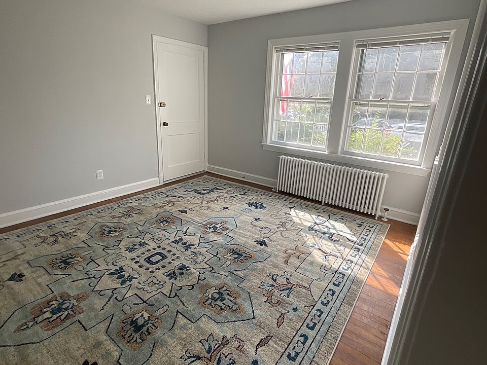 1st image of 304 S Maple Ave APT 10