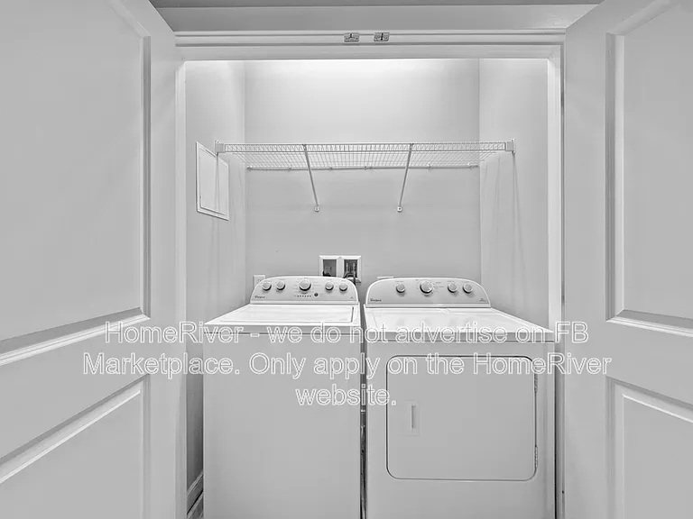 2907 Bleeker St #203 — Photo 8