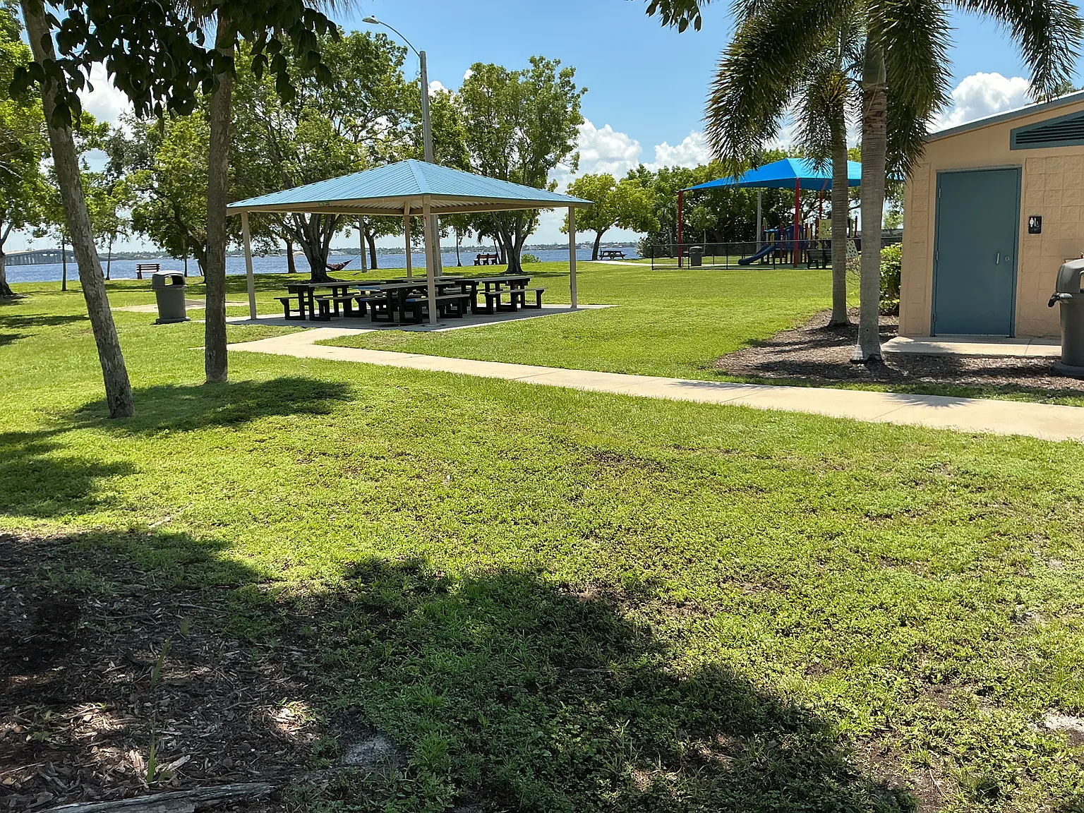 2 bed, 1107 sqft, $1,700 — Photo 4