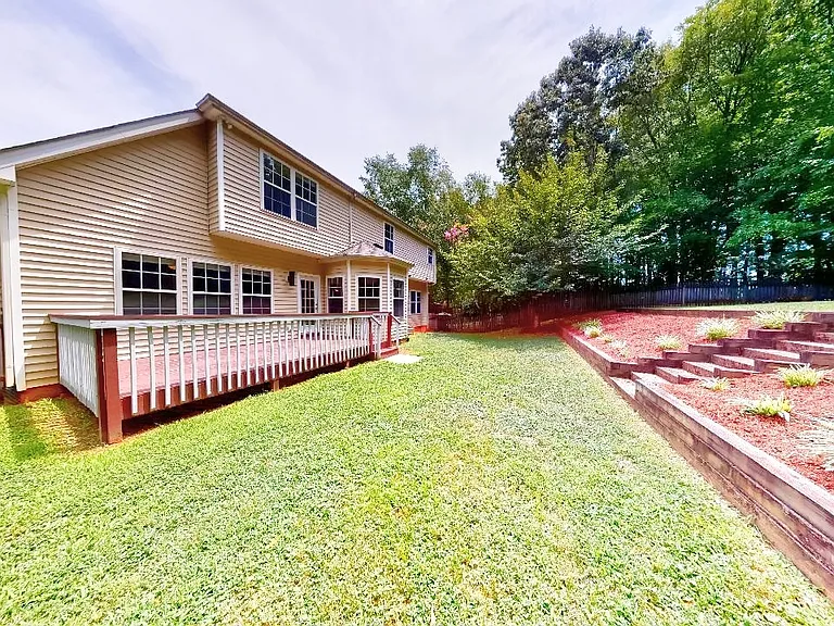 425 New Parkside Dr — Photo 52