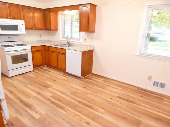 132 Independence St, Rochester, NY 14611