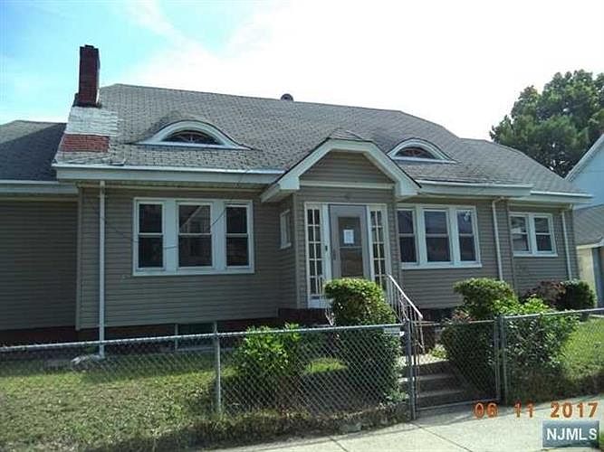 1st image of 258-260 Ellery Ave