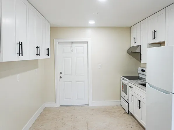 1502 Avenue I #B, Fort Pierce, FL 34950