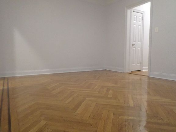 4th image of 2574 33rd St APT 2J