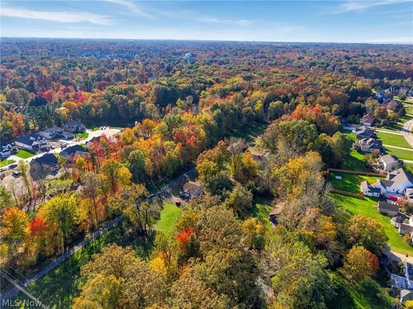 2938 Som Center Rd, Willoughby, OH 44094