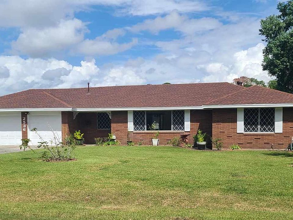 1st image of 2536 Crescent Dr