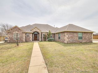 3921 Quarry Park Dr, Bartlesville, OK 74006