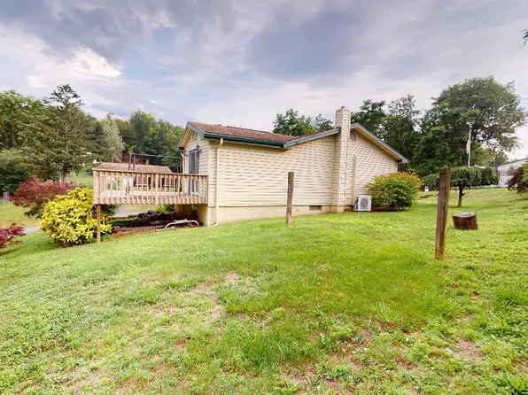39 Hillsborough Ter, Ridgeley, WV 26753