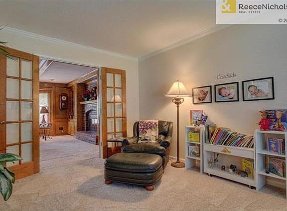 4th image of 10803 W 104th St