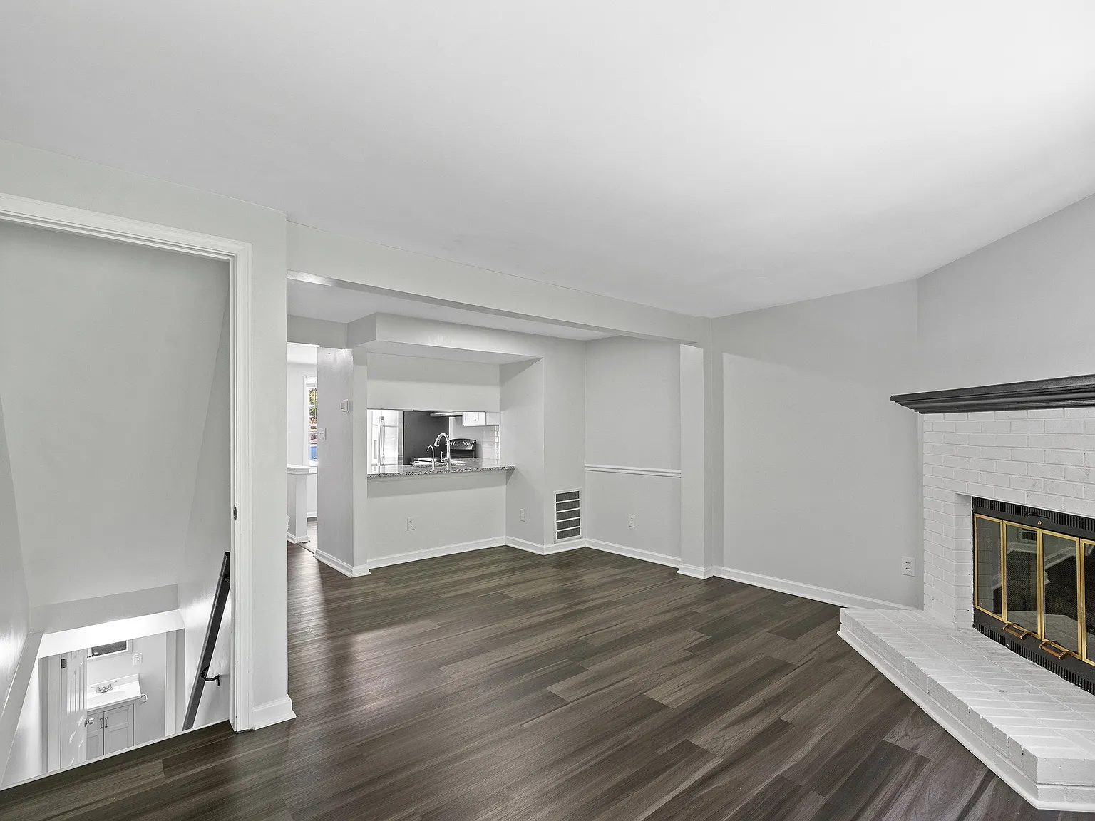3 bed, 1320 sqft, $1,700 — Photo 4