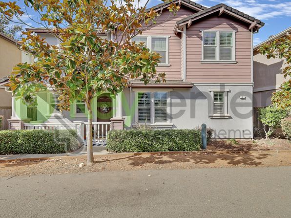 7 Crystalwood Cir