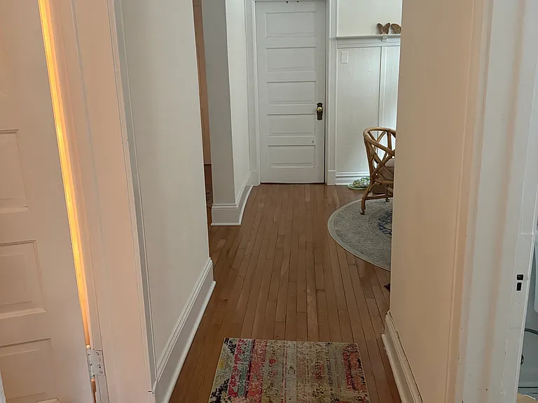 1438 W Addison St #G — Photo 7