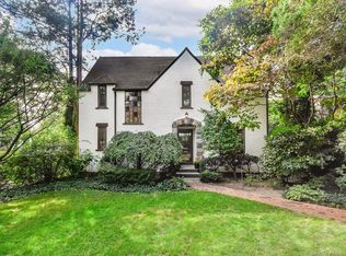 27 Oakland Drive, Port Washington, NY 11050