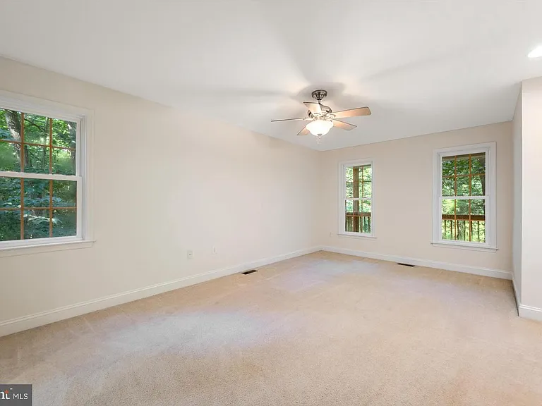 175 Easy Hollow Rd — Photo 12
