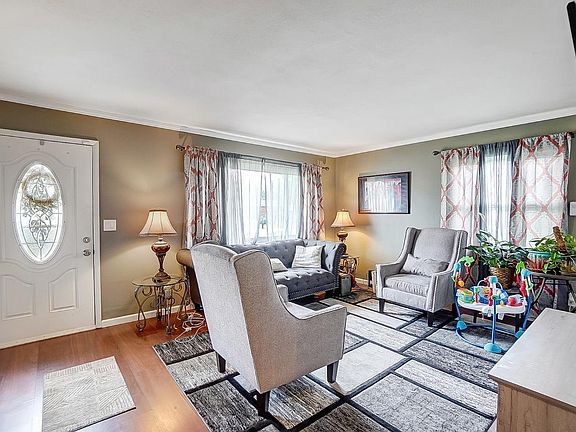 3rd image of 9226 Loralinda Dr