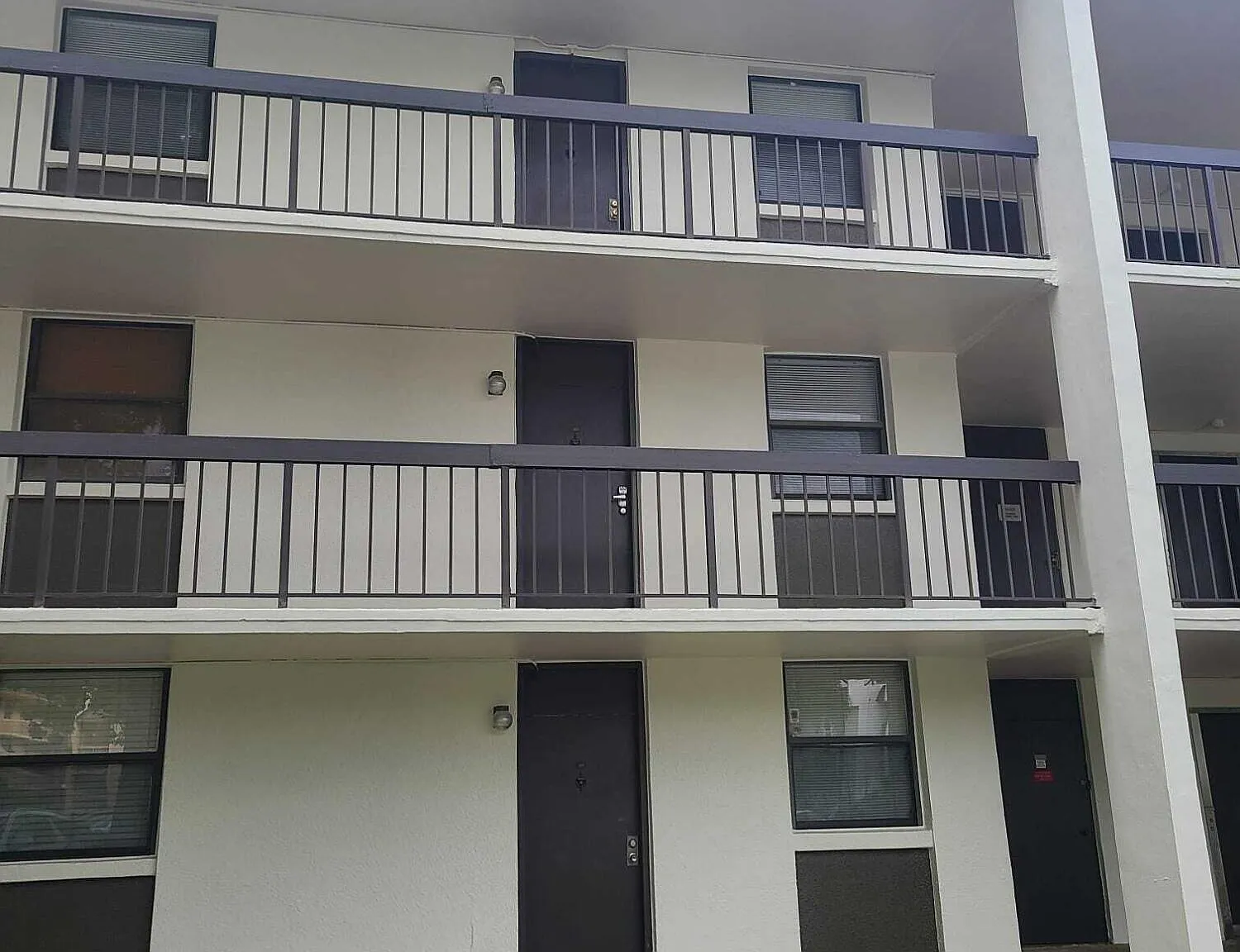 2 bed, 2.0 bath, 1068 sqft, $2,000 — Photo 2