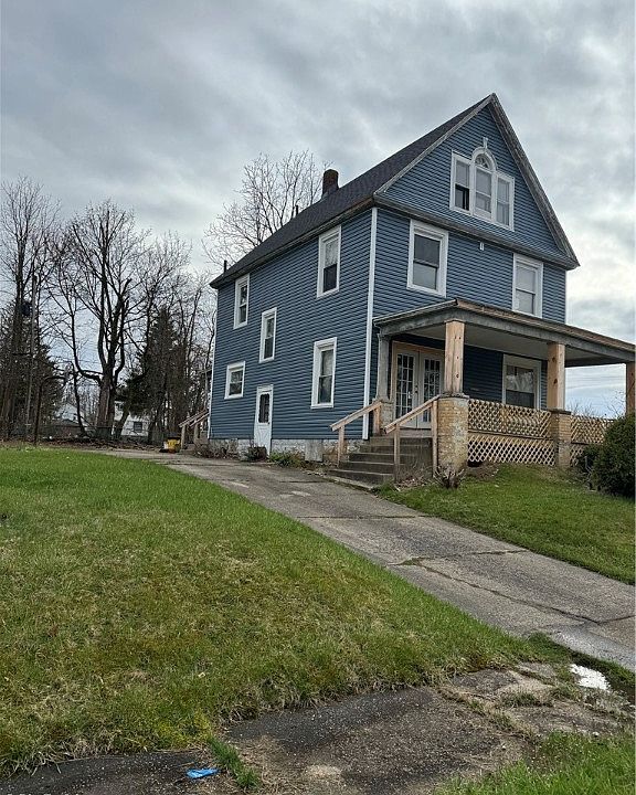 2nd image of 181 W Earle Ave