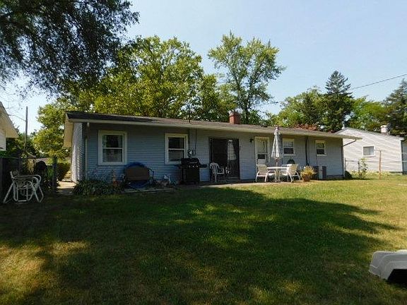 2nd image of 2406 N Circle Dr