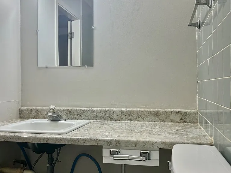 Unit Photo