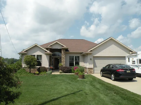 5375 Shipman Rd, Corunna, MI 48817