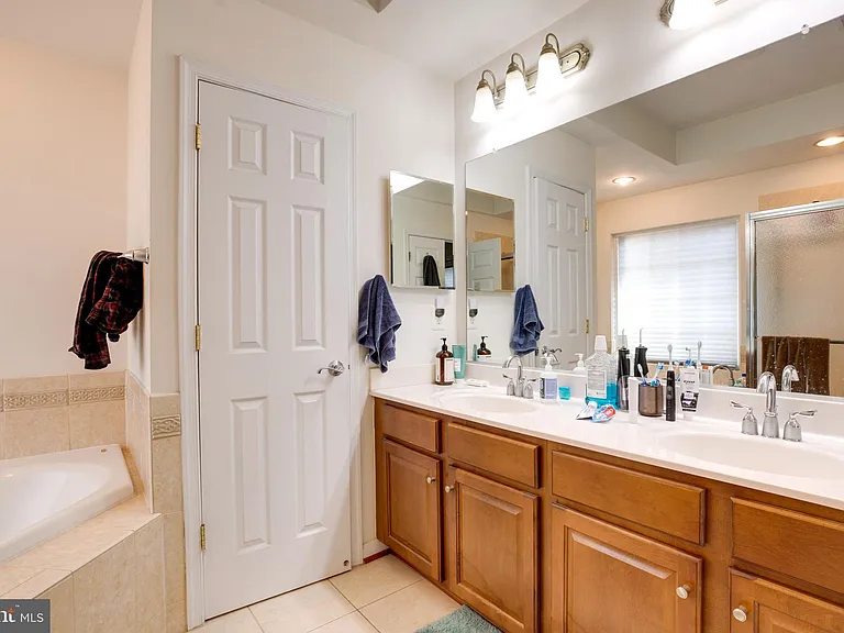 4594 Barringer Pl — Photo 23