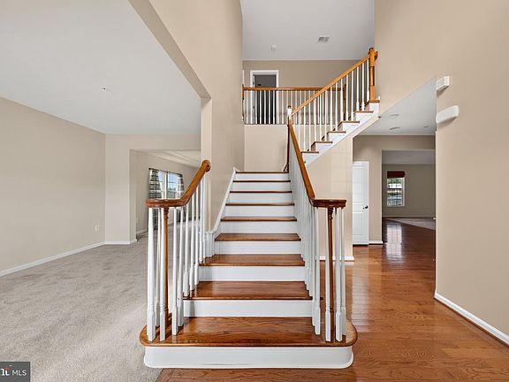 4th image of 9309 Mount Vernon Way